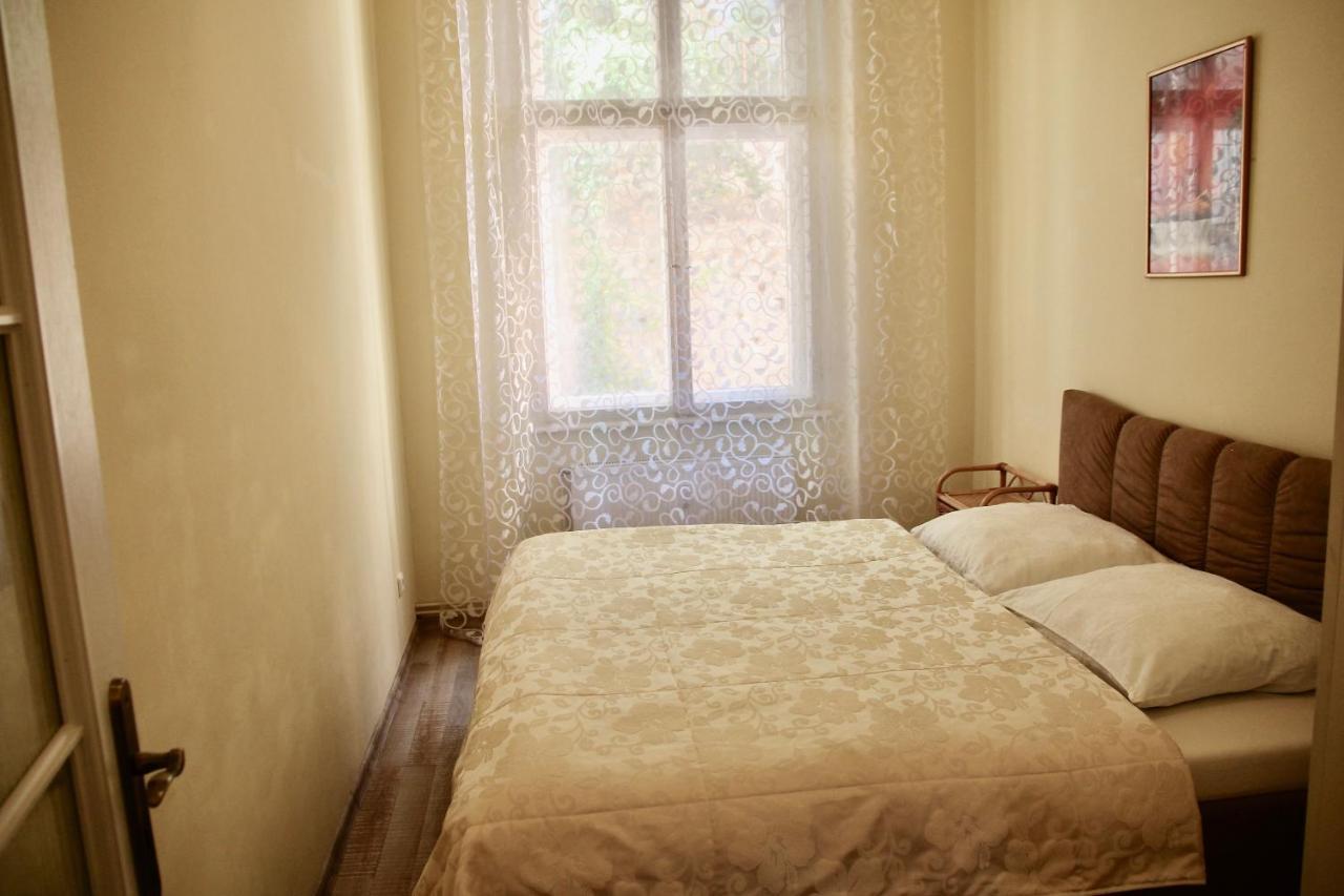 Apartman Sylva Na Stare Louce 42 카를로비바리 외부 사진
